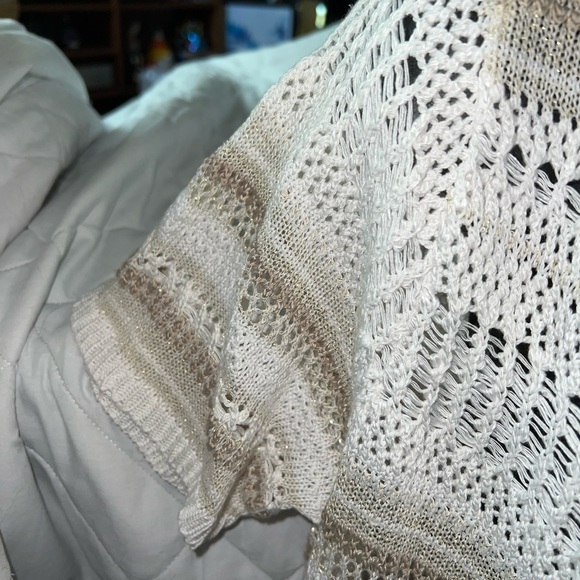 Hearts Of Palm Crocheted Metallic Thread Open Front Short Sleeve Sweater - Picture 5 of 9